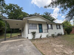 Building Photo - 746 Andrea Dr