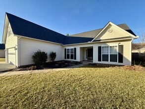 Building Photo - 254 Meadow Pathway Dr