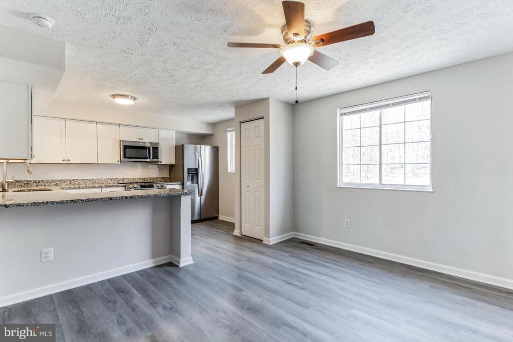 Foto principal - 304 Barksdale Pl