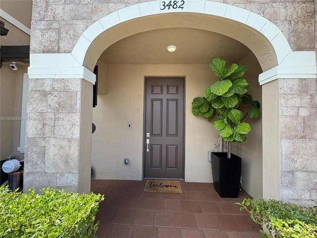 Foto del edificio - 3482 W 114th Terrace