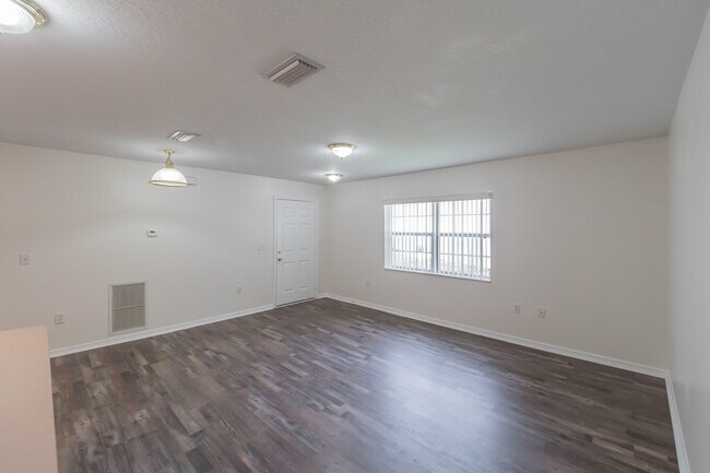 Building Photo - 507 Paulling Dr