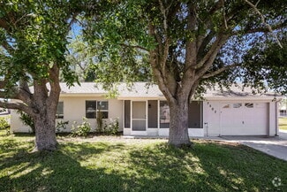 Building Photo - 3507 Montclair Cir