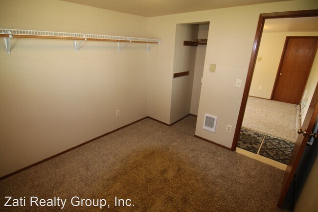 Building Photo - 2 br, 1 bath House - 12709 State Ave