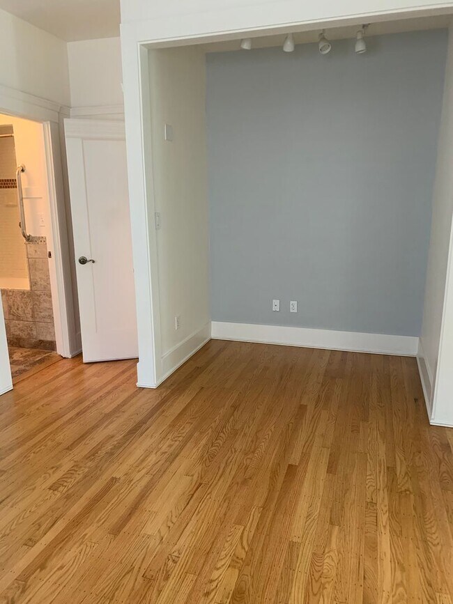 Building Photo - LMAWood