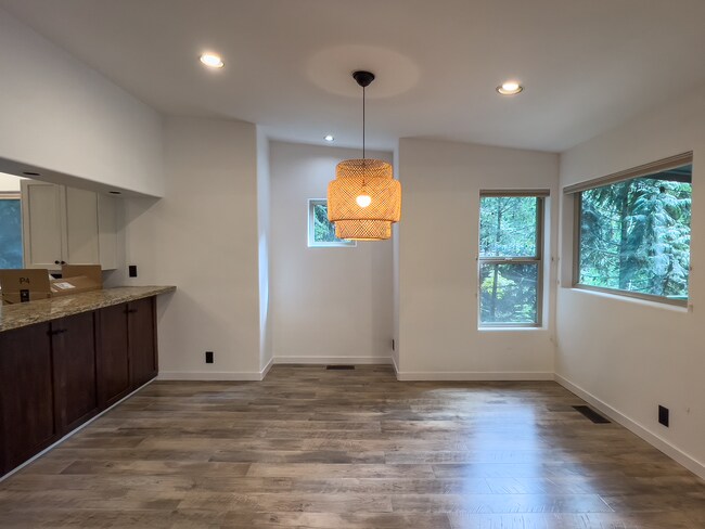Foto del edificio - Private Multi-Story 3 Bedroom 2.5 Bath Hom...