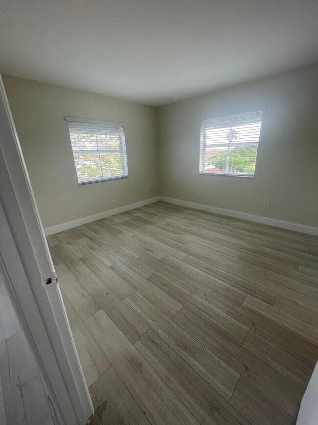 Foto del edificio - 8260 SW 210th St