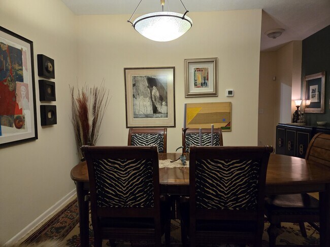 Dining Room - 10903-1A Detroit Ave