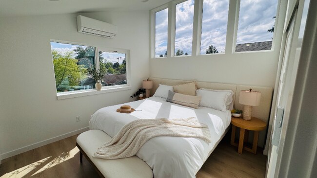 Foto del edificio - 11330 12th Ave NE