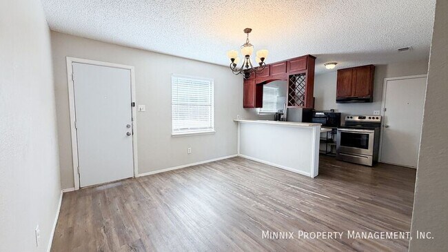 Foto del edificio - 7408 Fir Ave