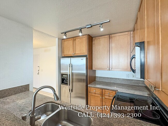 Foto del edificio - 11645 Montana Ave
