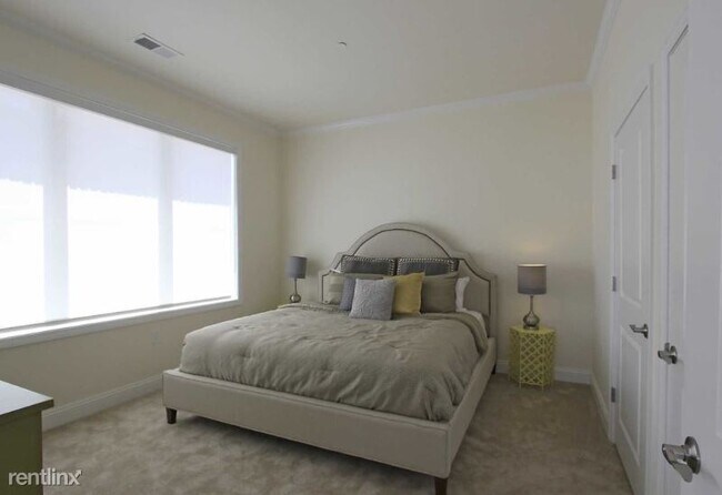 Building Photo - 2 br, 2 bath Apartment - 7 Main St 02 Unit 02