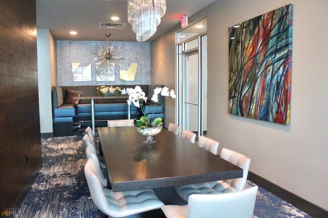 Foto del edificio - 4561 Olde Perimeter Way