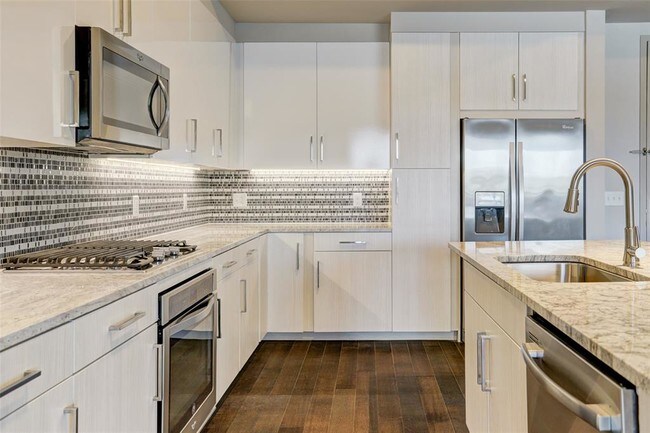 Foto del edificio - 1414 Wood Hollow Dr