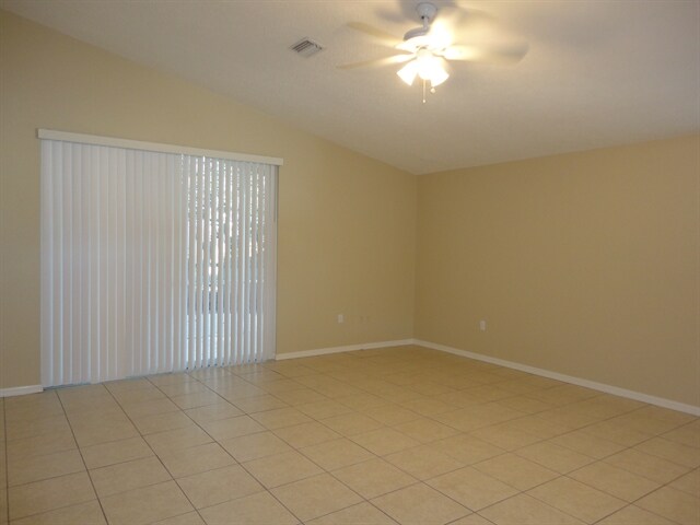 Foto del edificio - 10825 New Brighton Ct