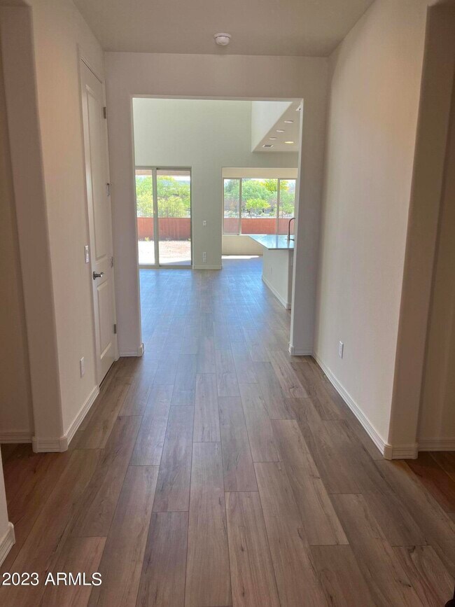 Foto del edificio - 32255 N 19th Ln