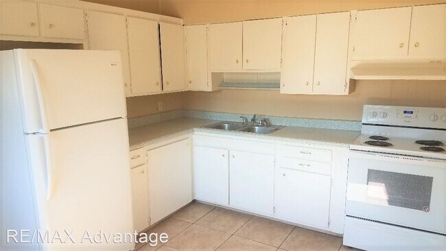 Building Photo - 2 br, 1 bath House - 1303 ELSA JANE