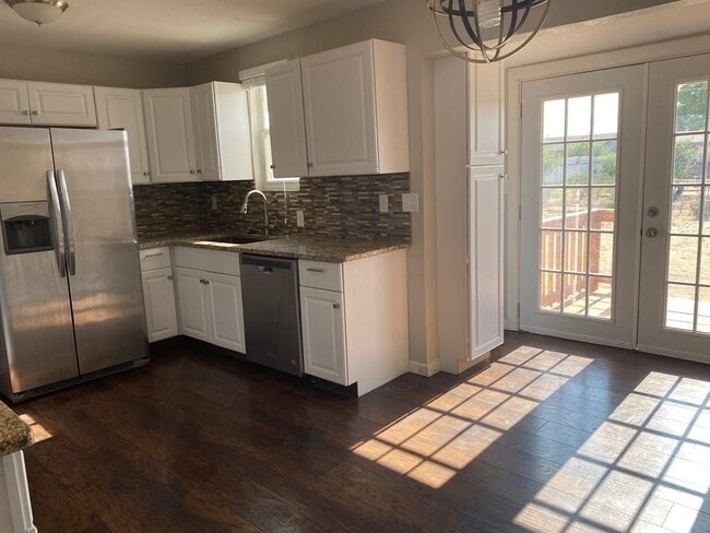 Foto del edificio - 3621 Spruce Ave