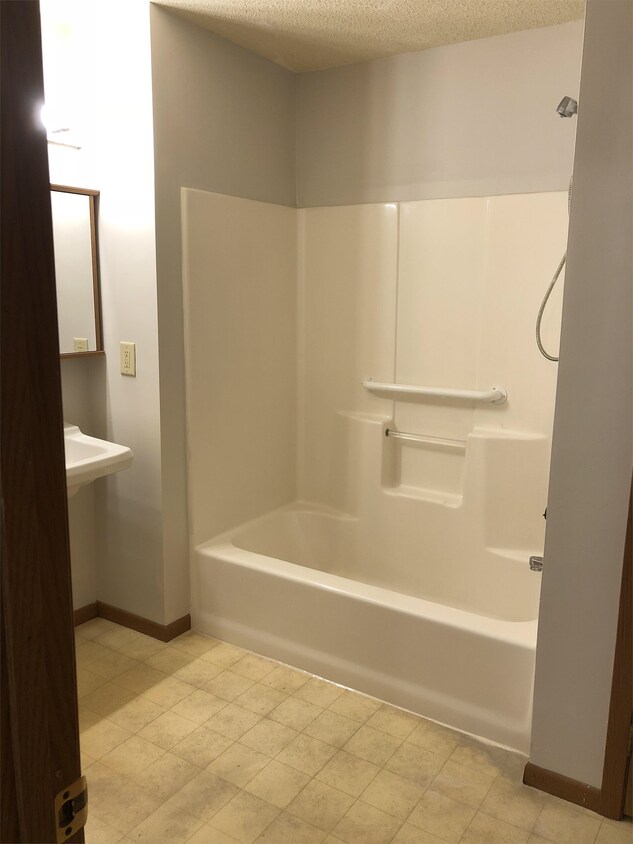 Building Photo - 2020 N 28th St
