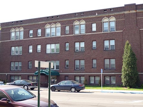 Primary Photo - Belmont Apartments