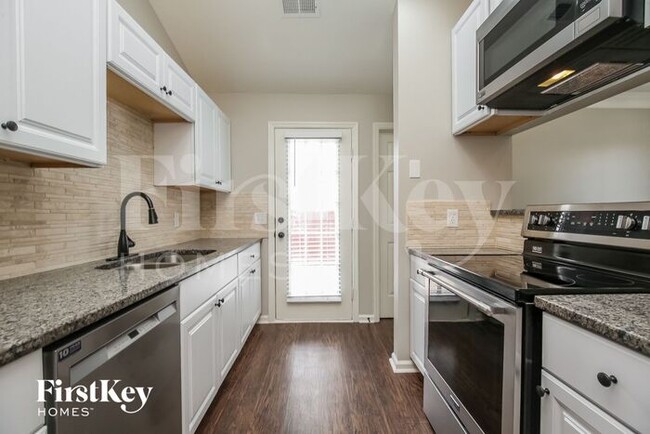 Foto del edificio - 4329 Mystic Valley Ct