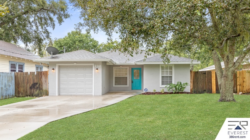 Photo - 730 Flora Street