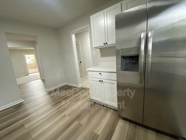 Foto del edificio - 9 Farrell Ln
