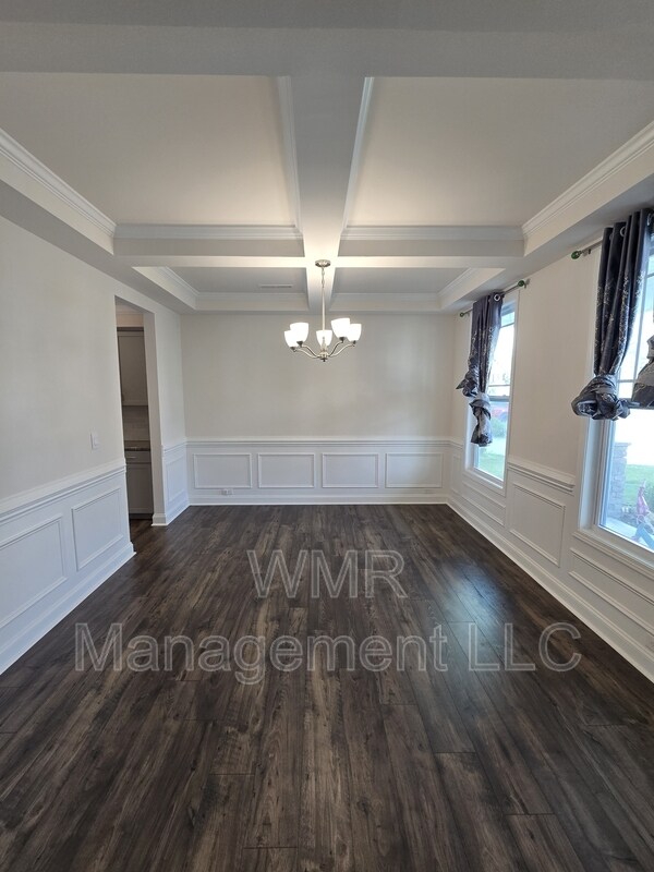 Foto del edificio - 9654 White Chapel Dr NW
