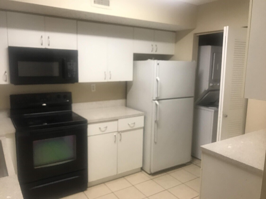 Foto principal - 3874 Lyons Rd