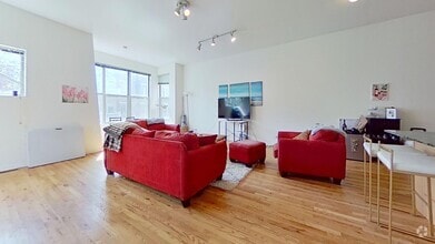 Building Photo - 2755 N Lincoln Ave