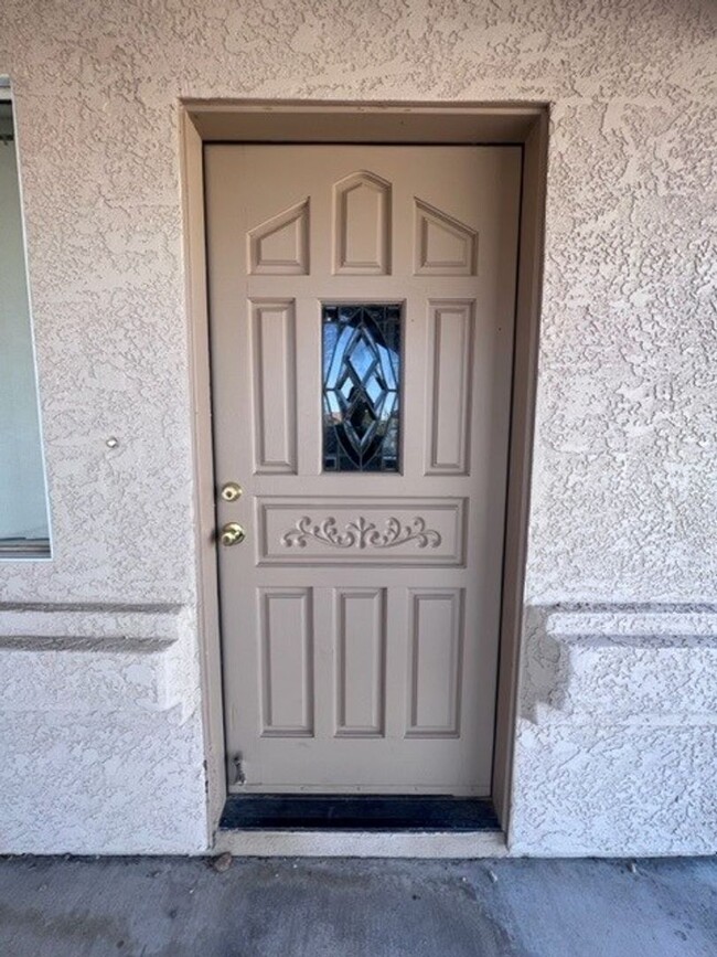 Foto del edificio - 3 Br 2Ba with fenced Yard, Boat deep Garag...