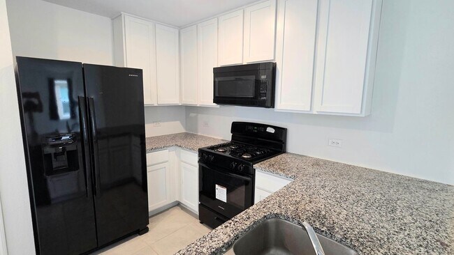 Foto del edificio - 1580 Forge Pond Ln