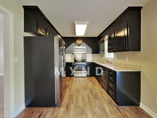 Building Photo - 3 br, 2 bath House - 157 Rock Island Dr