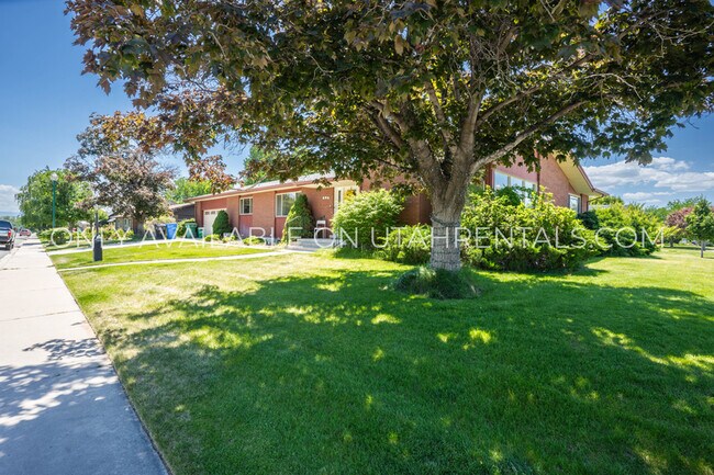 Foto del edificio - 680 600 W