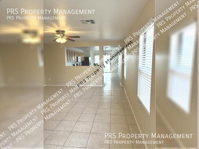 Building Photo - 1042 S Clancy Cir