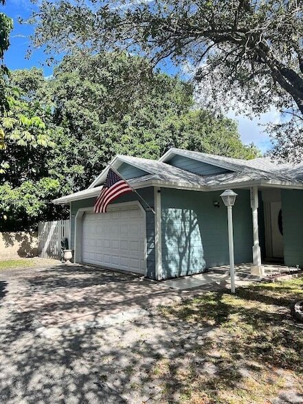 Primary Photo - 7761 NW 4th St