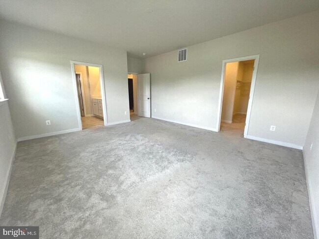 Foto del edificio - 2328 Hawkshill Dr