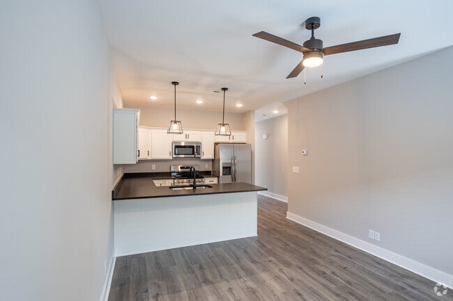 3BR, 3BA - 1,376SF - Living Room - Hickory Grove Blvd - 111