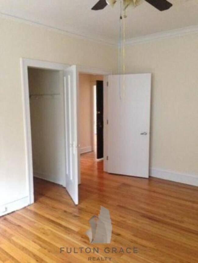 Foto del edificio - 2336 W Addison St