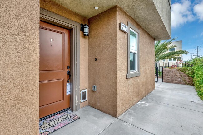 Foto del edificio - 12727 N Watt Ln