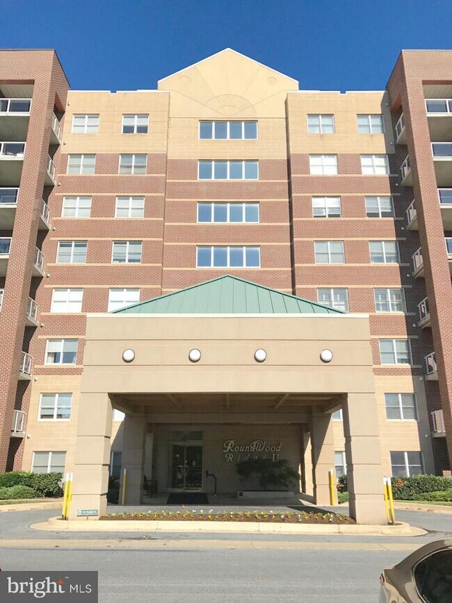 Foto del edificio - 12246 Roundwood Rd