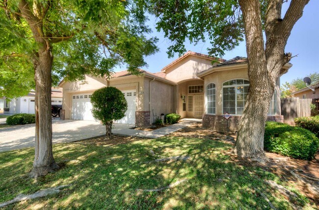 Foto del edificio - 9326 N Jade Ave