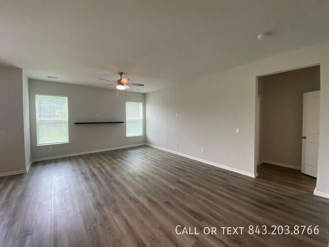 Building Photo - 419 Brookgreen Dr