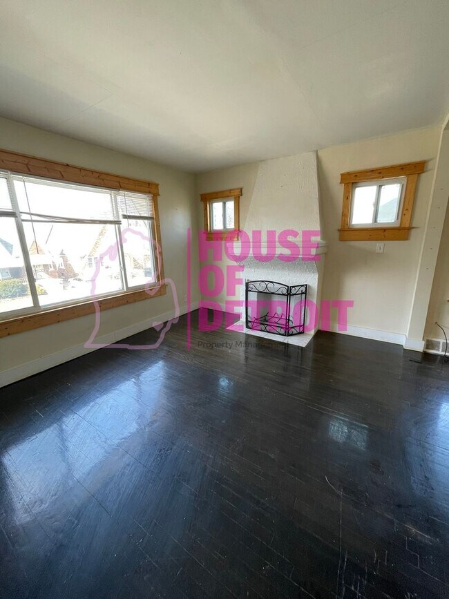 Foto del edificio - 16618 Woodingham Dr