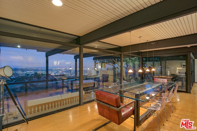 Building Photo - 2419 Solar Dr