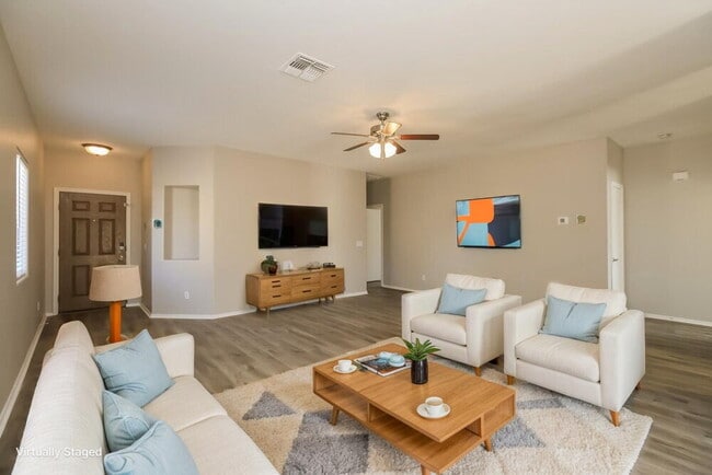 Building Photo - 1733 E Silversmith Trail