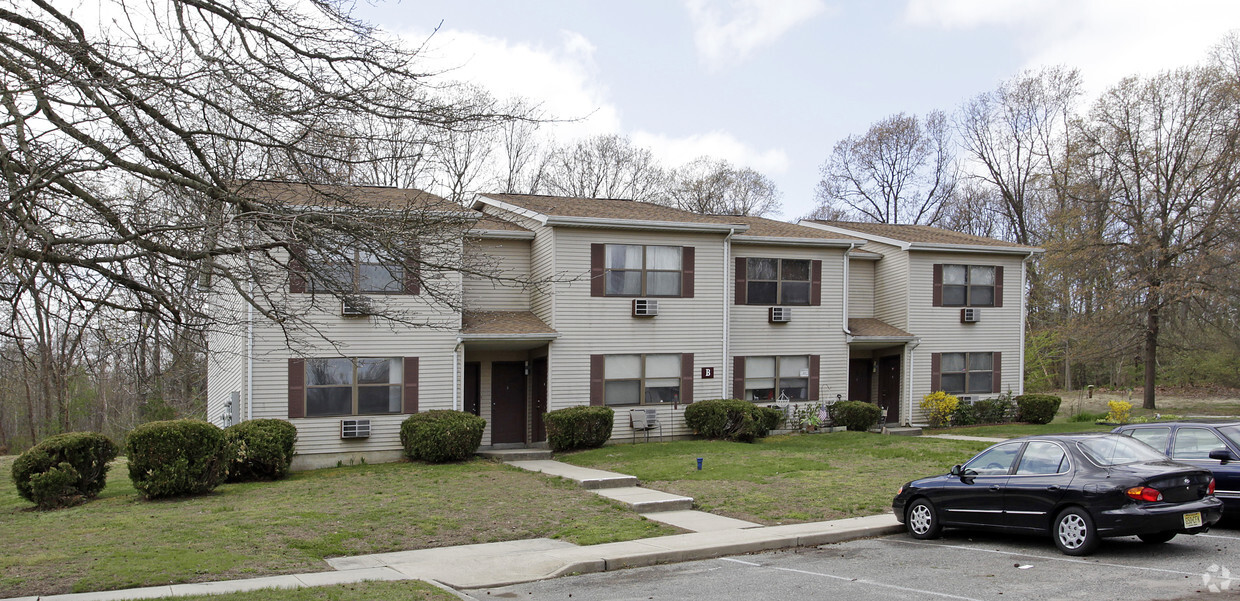 Primary Photo - Maplewood Apartments