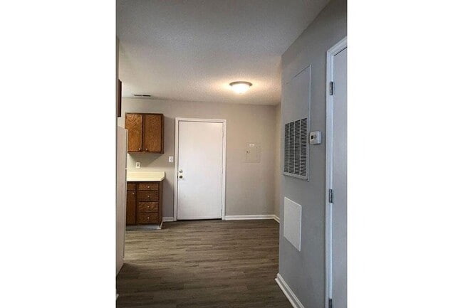 Building Photo - The Belvedere Apartments