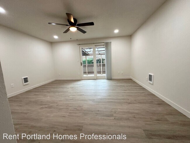 Building Photo - 3 br, 1.5 bath House - 2795 N Clark Court