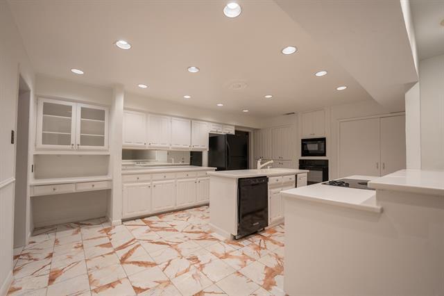 Foto del edificio - 2004 Carmel Dr