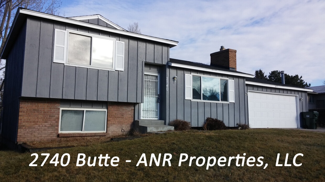 Primary Photo - Single Family Home with Garage, pets welco...